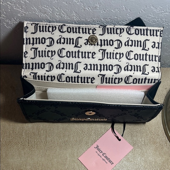 Juicy Couture Black Wallet with Bow Accent - Picture 3 of 5